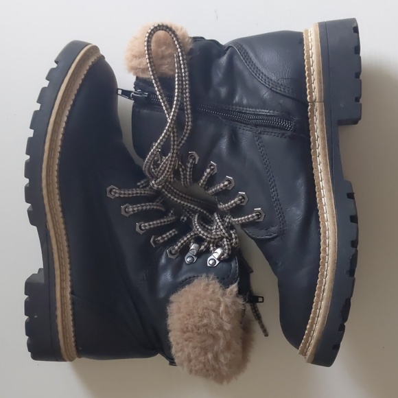 Boots - Picture 2 of 6